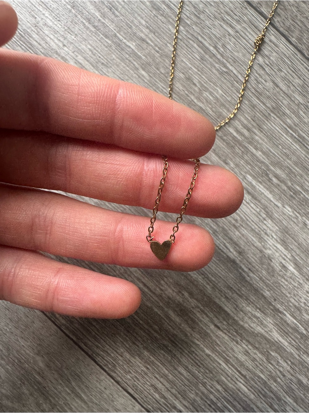 Gold hearts necklace